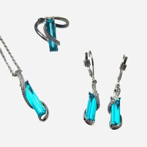 Aqua ELLE Jewelry bundle of earrings, necklace, and size 5 ring 100% Authentic